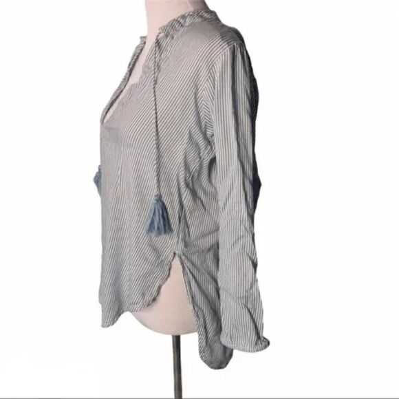 Rip Curl Womens VNeck Tassel Songbird Top size M - Picture 4 of 5